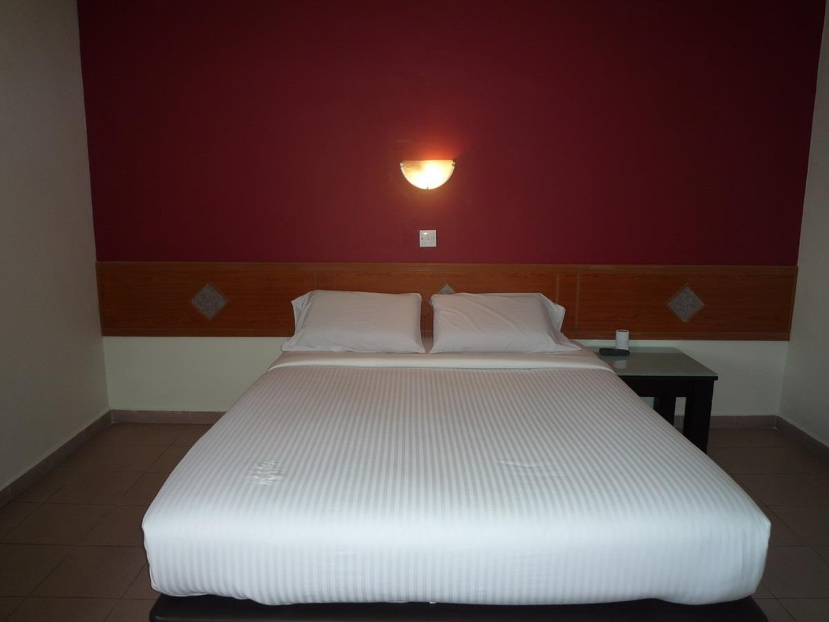 Lotus Hotel Johor Bahru Extérieur photo